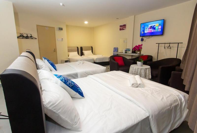 Southern Tip Hotel Понтиан-Кечил Экстерьер фото
