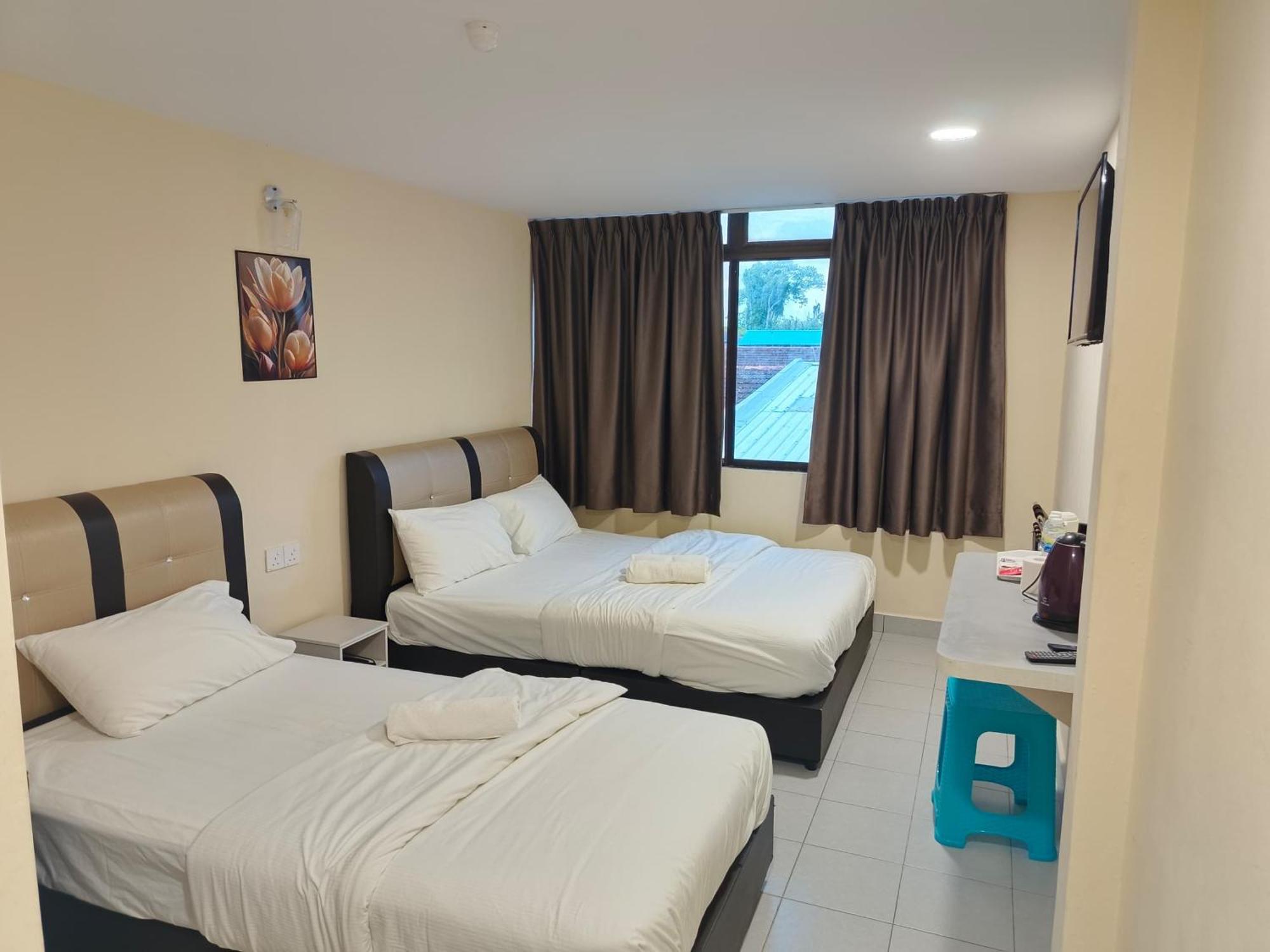 Southern Tip Hotel Понтиан-Кечил Экстерьер фото